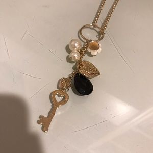 FINLEY long gold necklace- with keys, hearts